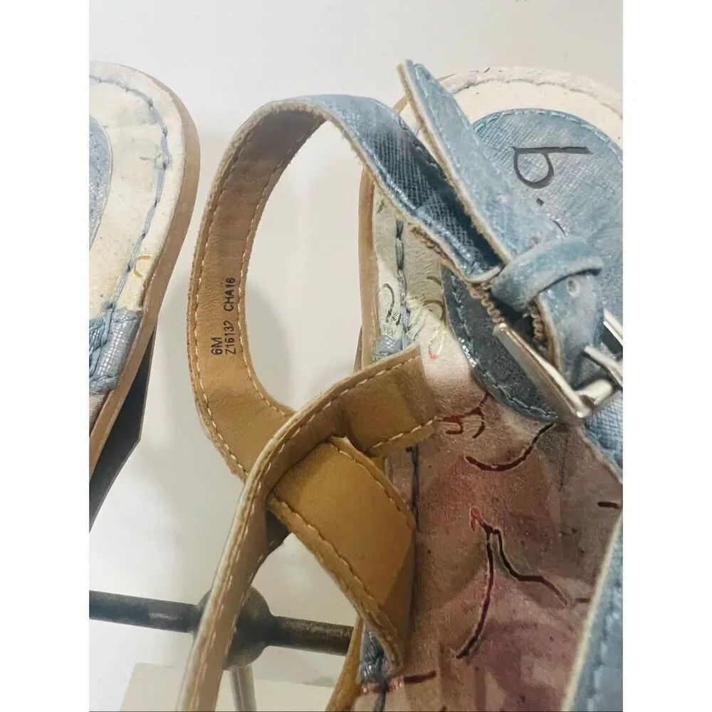 b.o.c by Born Brielle Women's Blue Metallic Strappy Sandals Sz 6M - Picture 2 of 6